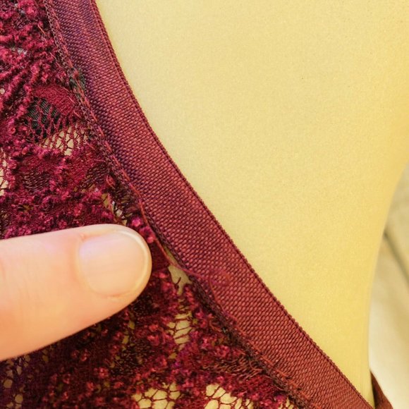 Cue womens size 10 burgundy stretch velvet lace dress 3/4 sleeve bodycon - Picture 11 of 11